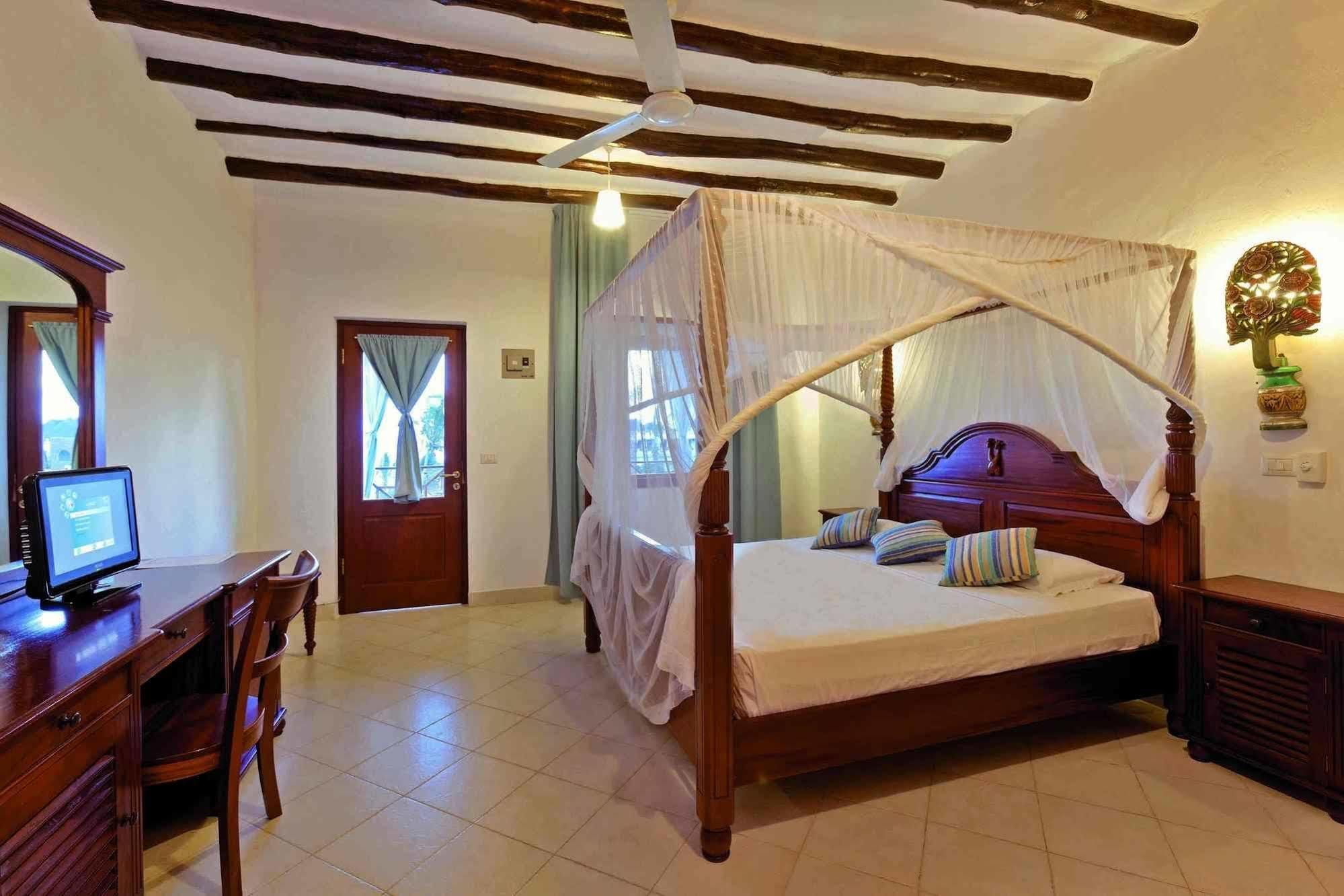 Twiga Beach Resort Watamu Luaran gambar